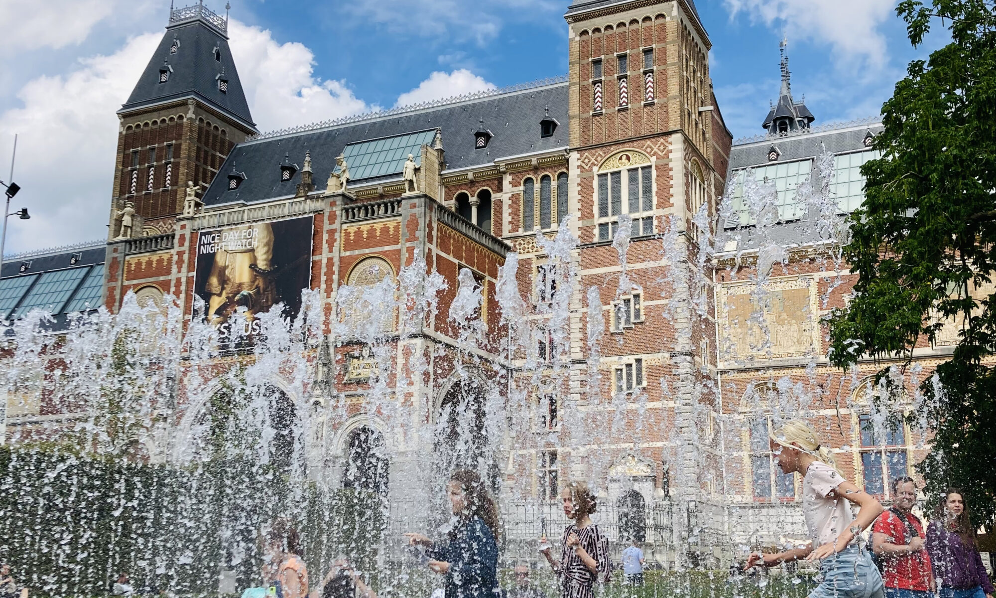 A summer day at the Rijksmusem - Museumplein Amsterdam